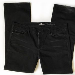 7 For All Mankind "A" pkt bootcut. Size 40 7 For All Mankind "A" pkt bootcut. Size 40