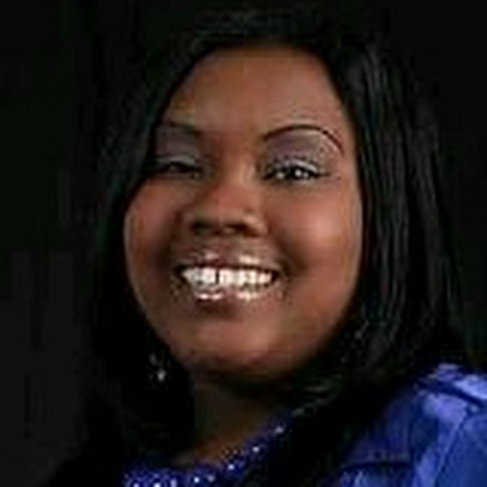 Meet your Posher, Latasha