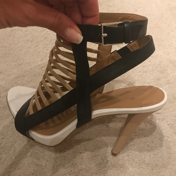 Calvin Klein Shoes Beautiful Cushioned Sole Sandals Poshmark