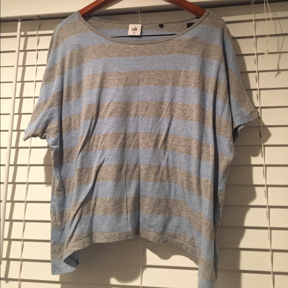 VGUC Cabi hi low tee medium