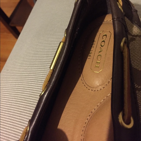 Sneakers - Picture 3 of 6