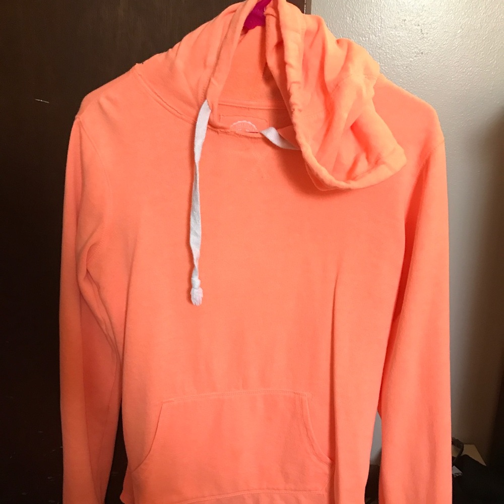 Sweatshirt with pocket