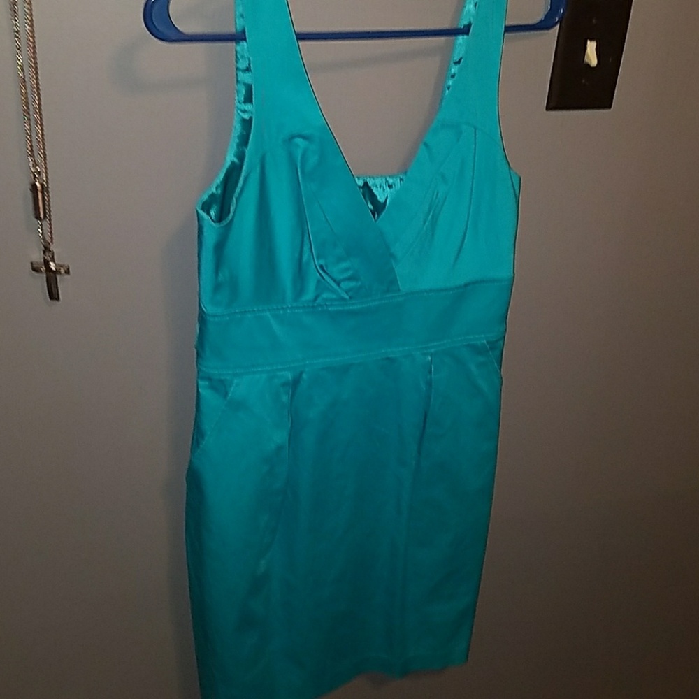 Teal vneck dress with pockets