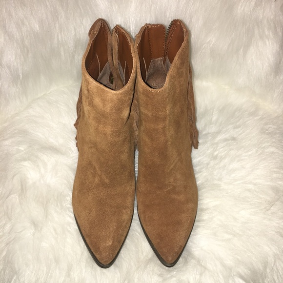Steve Madden Suede Fringe booties - Picture 2 of 6