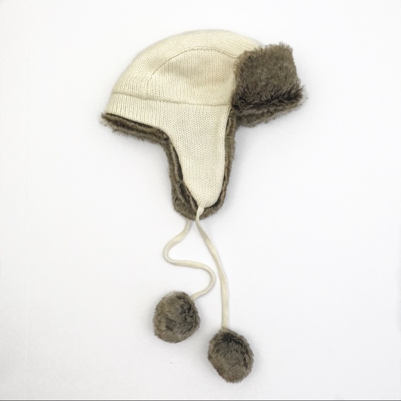 Banana Republic Accessories - Ivory Knit & Faux Fur Trapper Hat