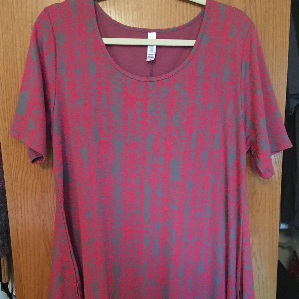 SOLD Lularoe Perfect T - Picture 5 of 5