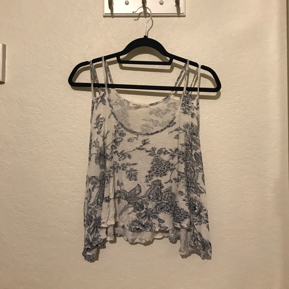 Floral cropped tank top