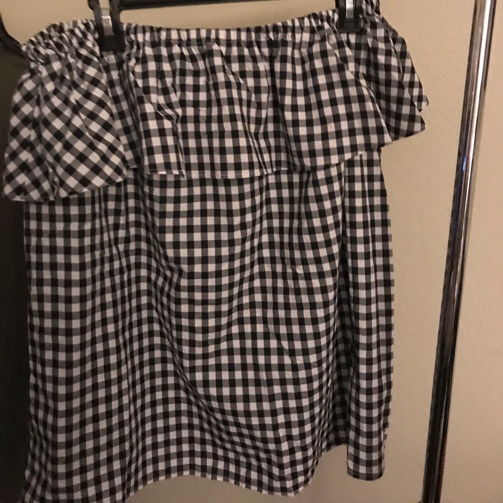 Off the should ruffle top