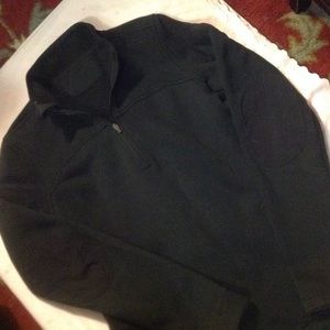 Black Under Armour pullover zip up jacket