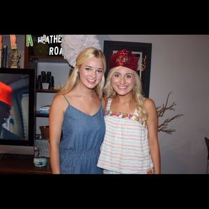 Meet your Posher, Caitlin