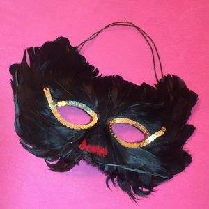 Black Feather Cat Mask With Whiskers