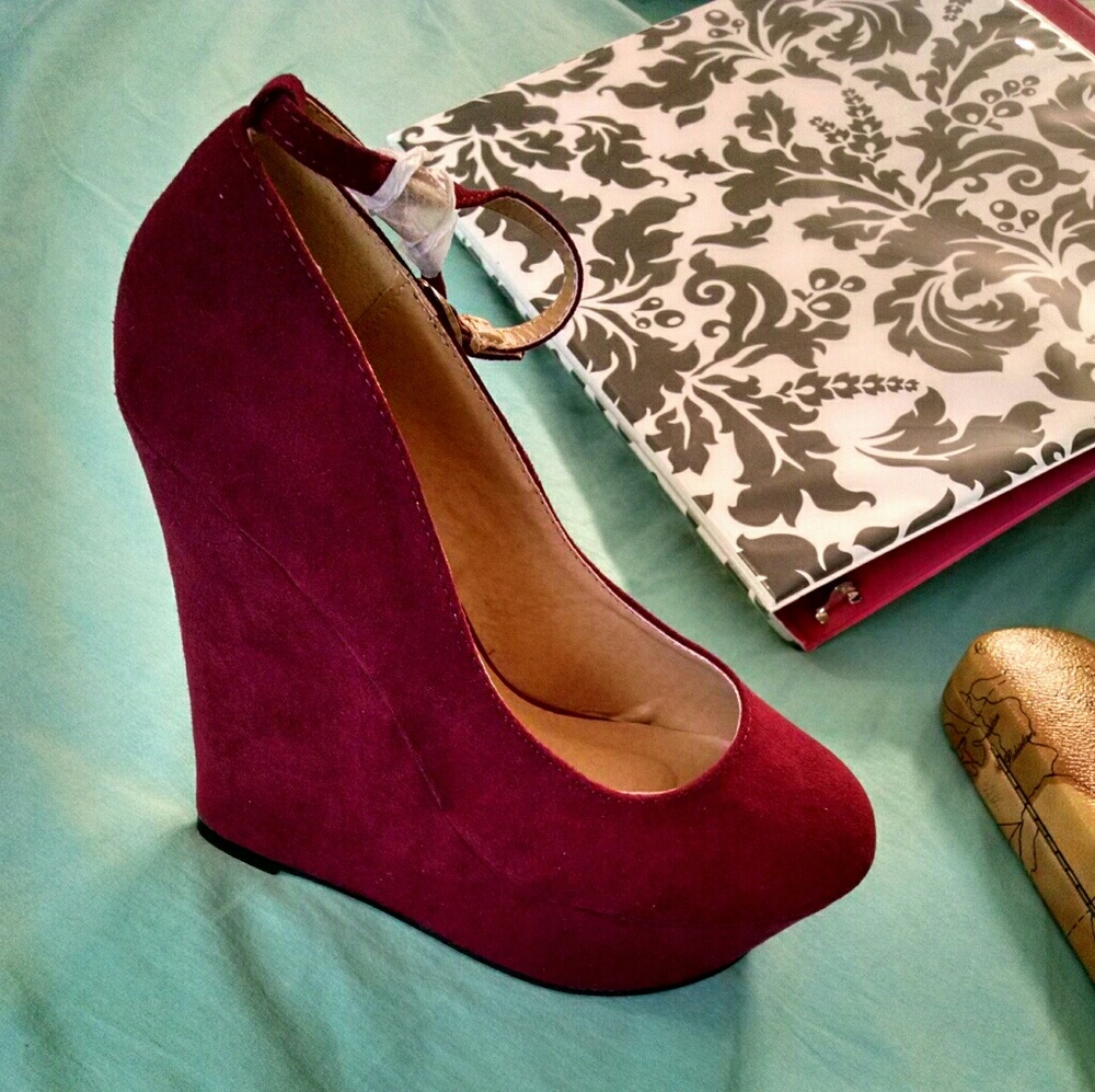 JustFab Else Burgundy Wedge