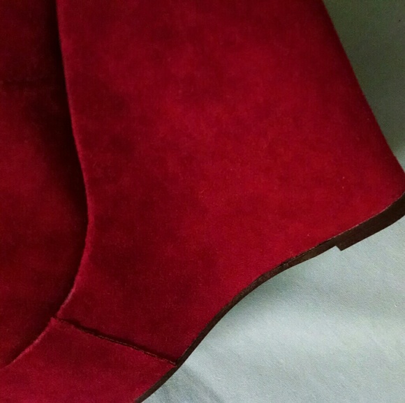 JustFab Else Burgundy Wedge - Picture 5 of 8