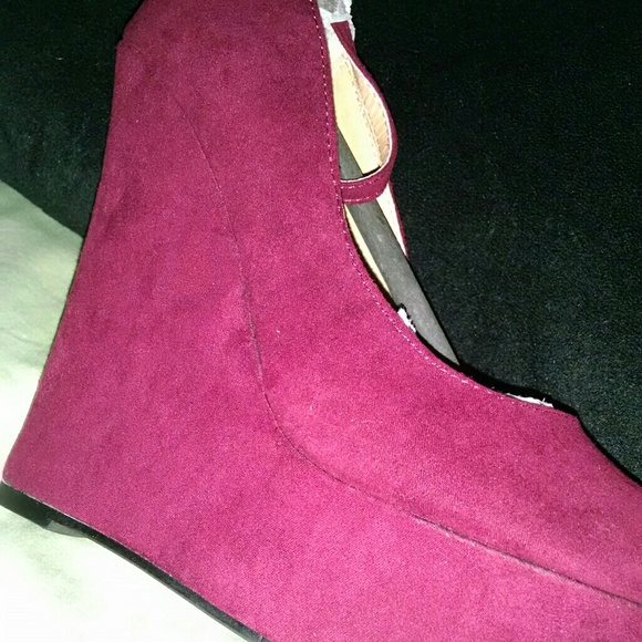 JustFab Else Burgundy Wedge - Picture 7 of 8