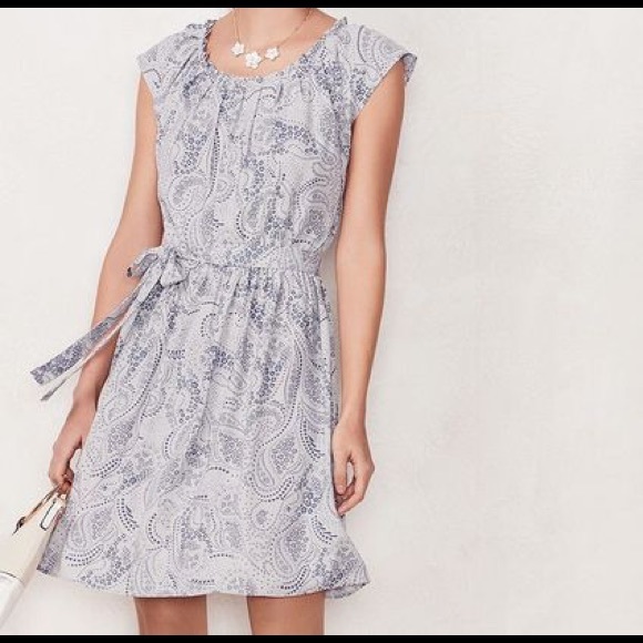 LC Lauren Conrad Dresses & Skirts - NWT Lauren Conrad pleat neck shift dress