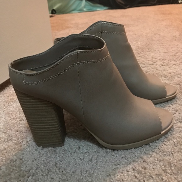 DV by Dolce Vita Shoes - Open Toe Mules