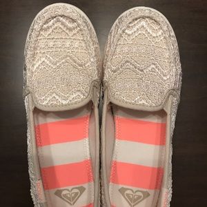 Roxy woman's slip on flats. Off white. Size 7 1/2