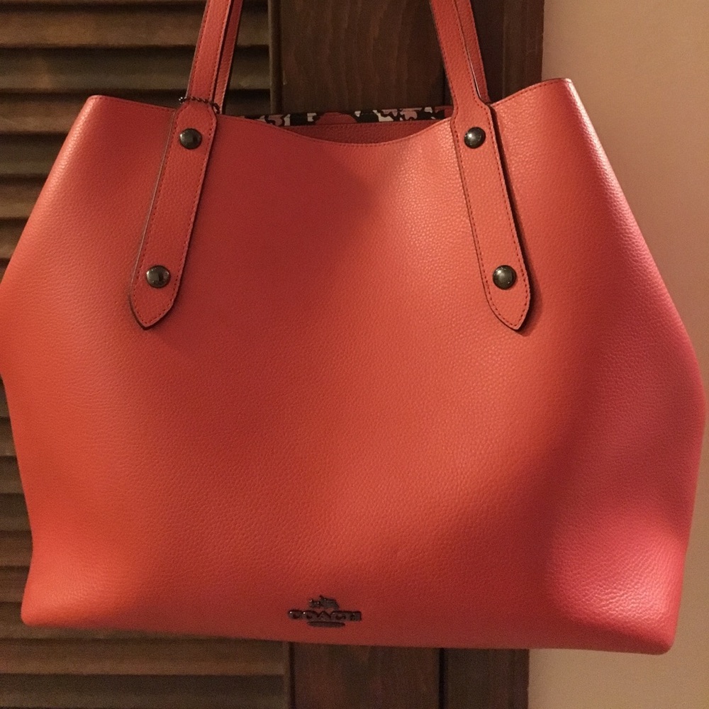 BEAUTIFUL Coach Market Tote Coral handbag!!!!