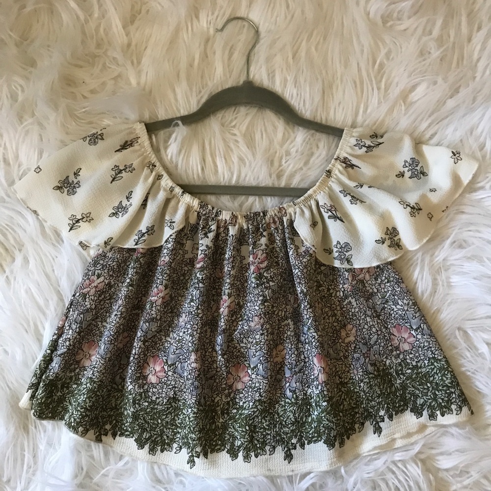 Off-the-shoulder Floral Top