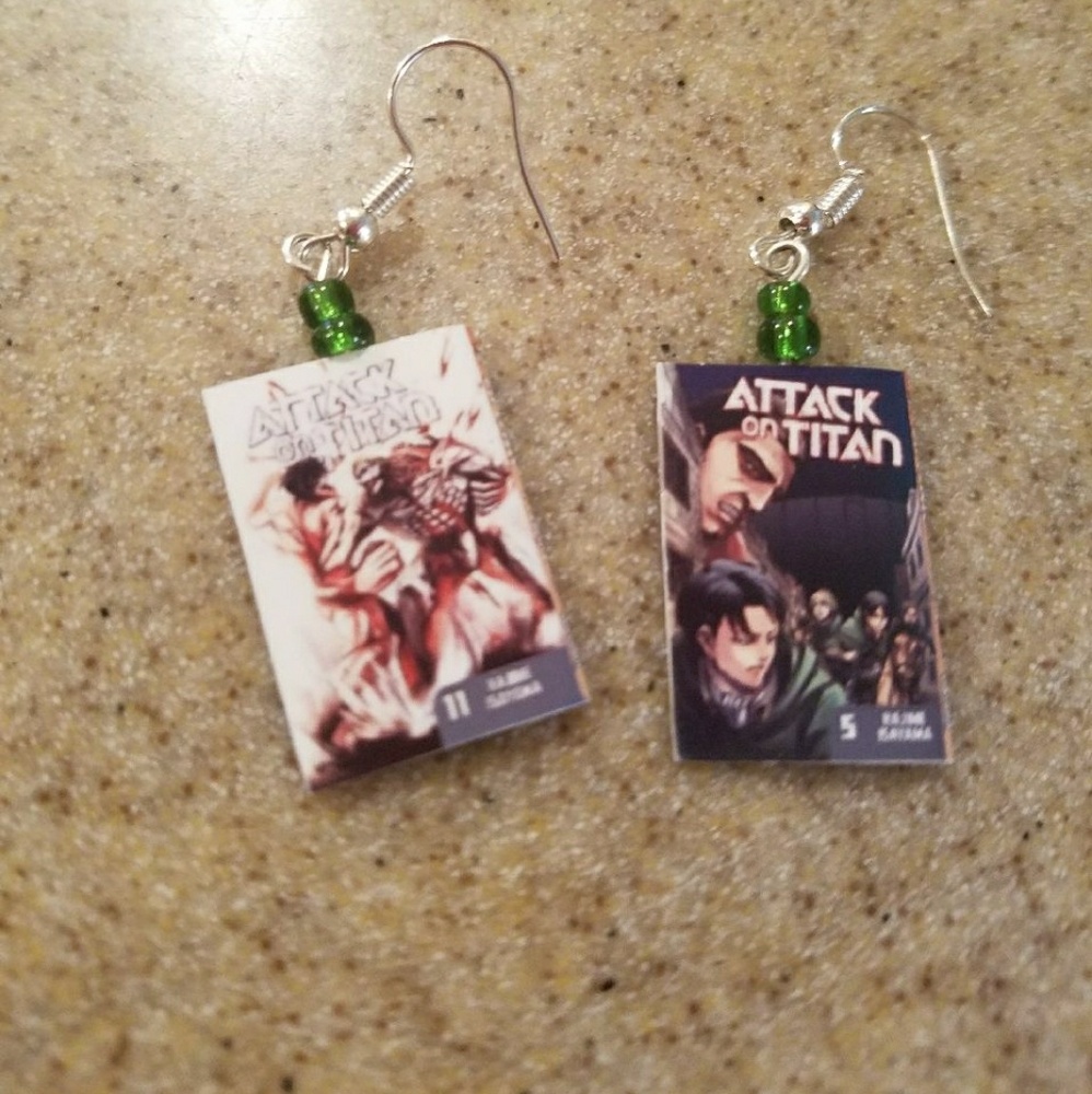 Mini Earrings - Picture 3 of 8