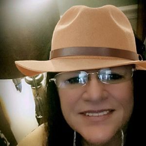 Meet your Posher, Carmen