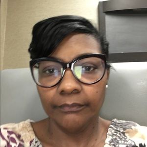 Meet your Posher, Hope