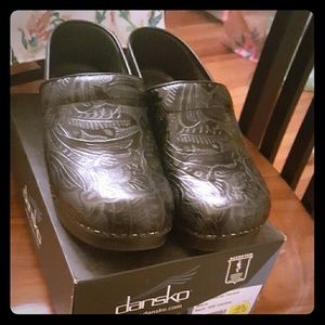 Dansko Womens Clogs