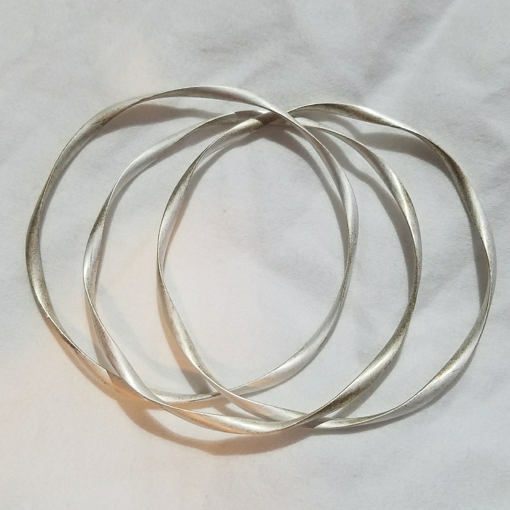 Premier Designs "French Twist" bracelet