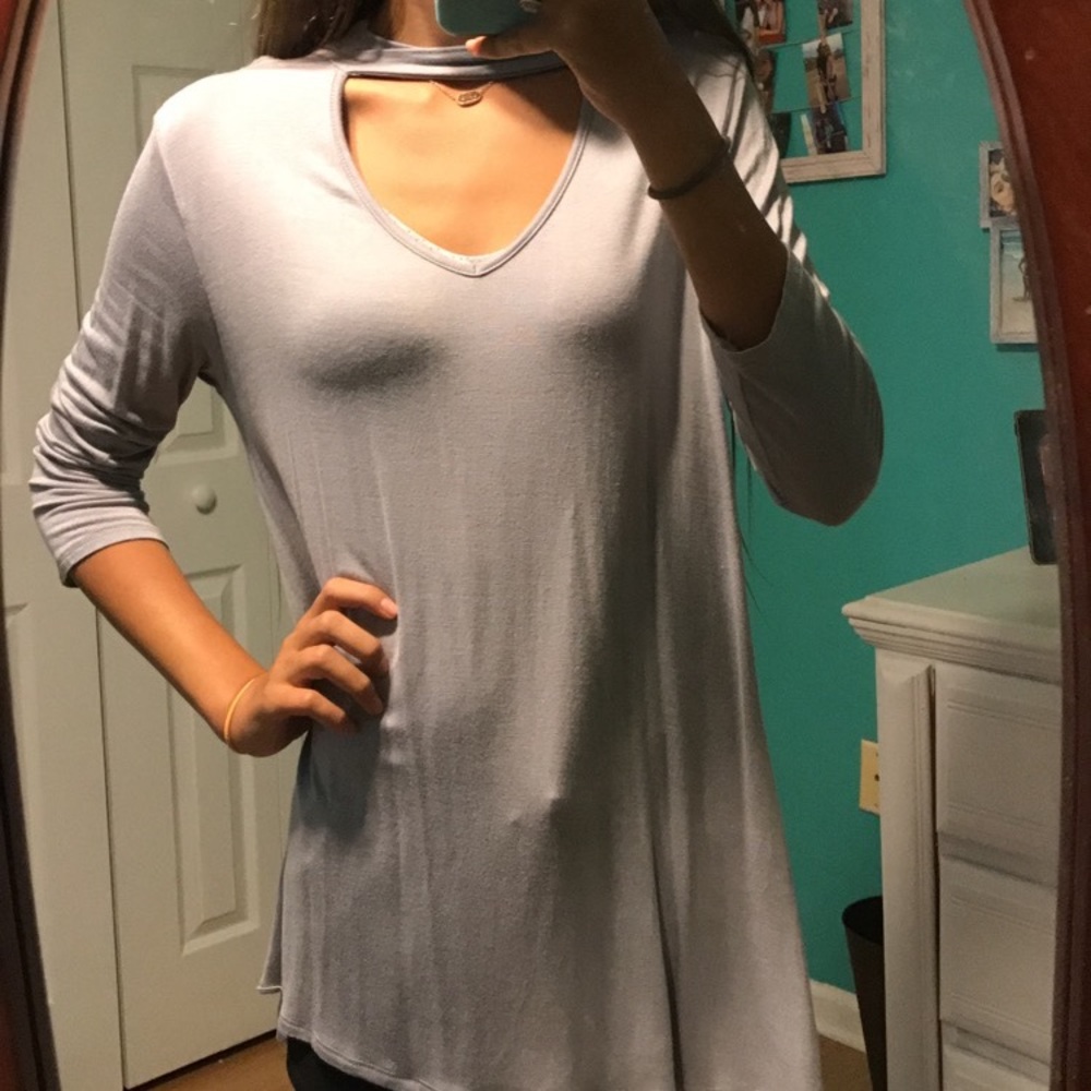grey vneck shirt