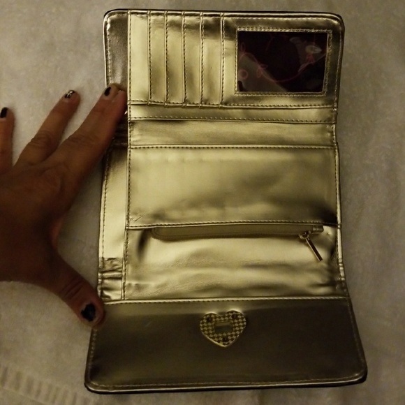 Quilted heart wallet - Picture 2 of 4