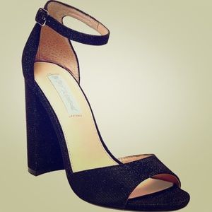 Black Betsey Johnson Shoes 🎉HP Everyday Essential