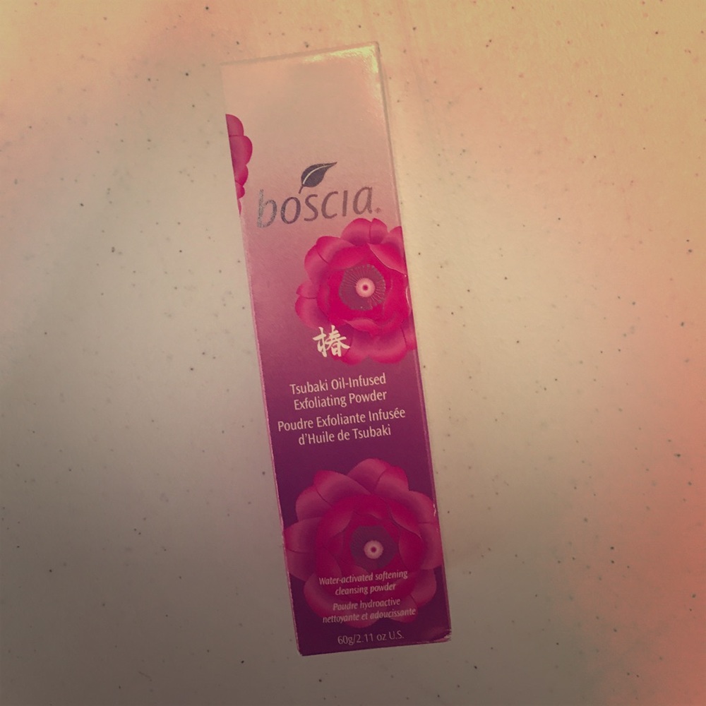Boscia Tsubaki Oil Infused Exfoliating Powder