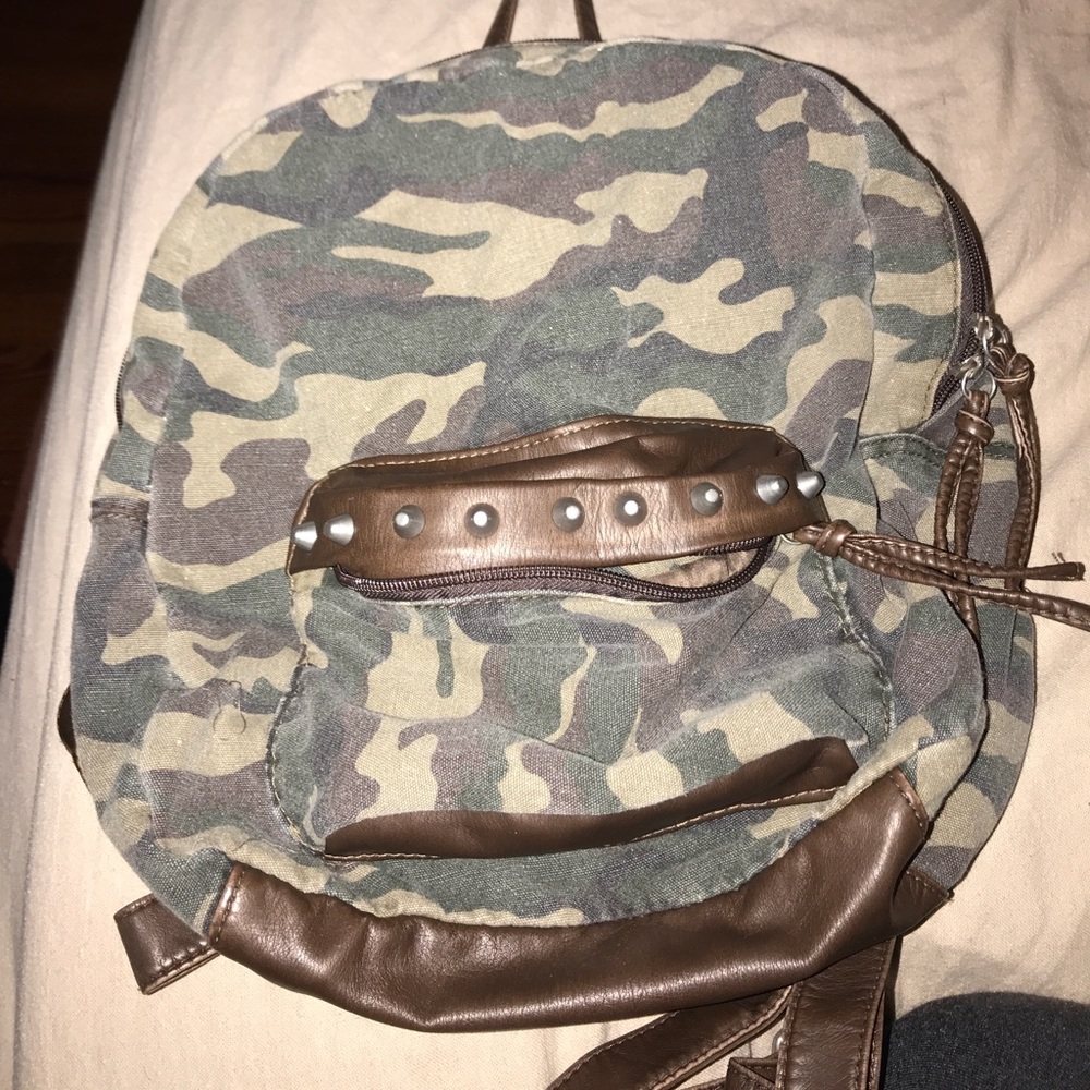 pac sun book bag!