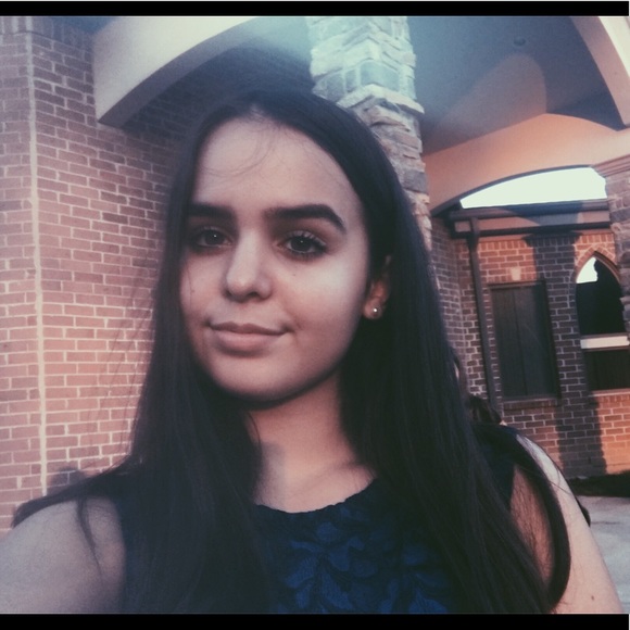 Meet your Posher, Miriam - Picture 1 of 1