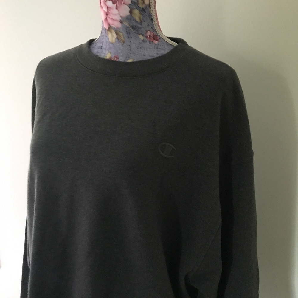 Authentic men's Champion Gray sweater sweatshirt