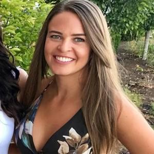 Meet your Posher, Adrienne