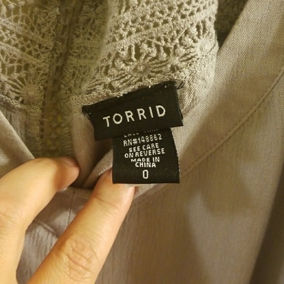 Torrid Gray Blouse - Picture 2 of 4