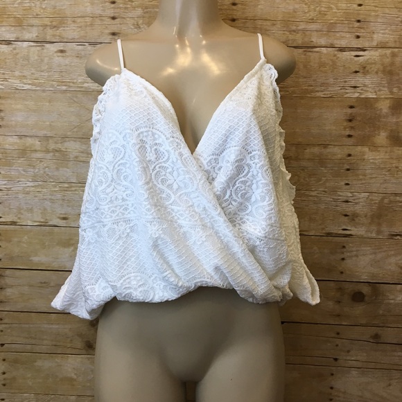 Charlotte Russe Tops - NWT Charlotte Russe white lace crop XL