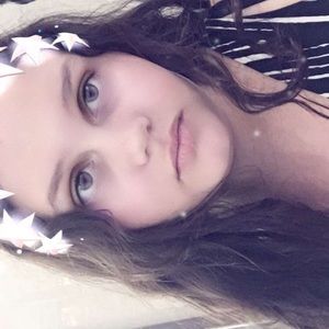 Meet your Posher, Raina