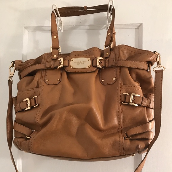 Michael Kors Leather Bucket Bag - Picture 1 of 4