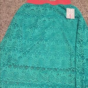 LuLaRoe Lola skirt - BNWT - Small