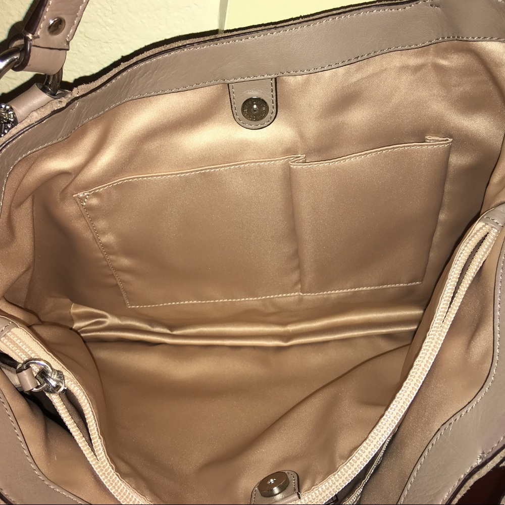 COACH AUTHENTIC SUEDE LIKE-NEW PURSE - Picture 5 of 7