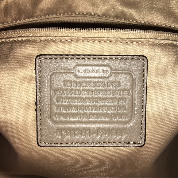 COACH AUTHENTIC SUEDE LIKE-NEW PURSE - Picture 7 of 7