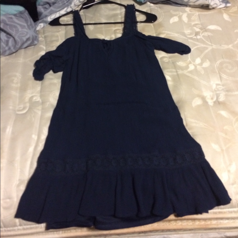 Dress semi off shoulder with straps
