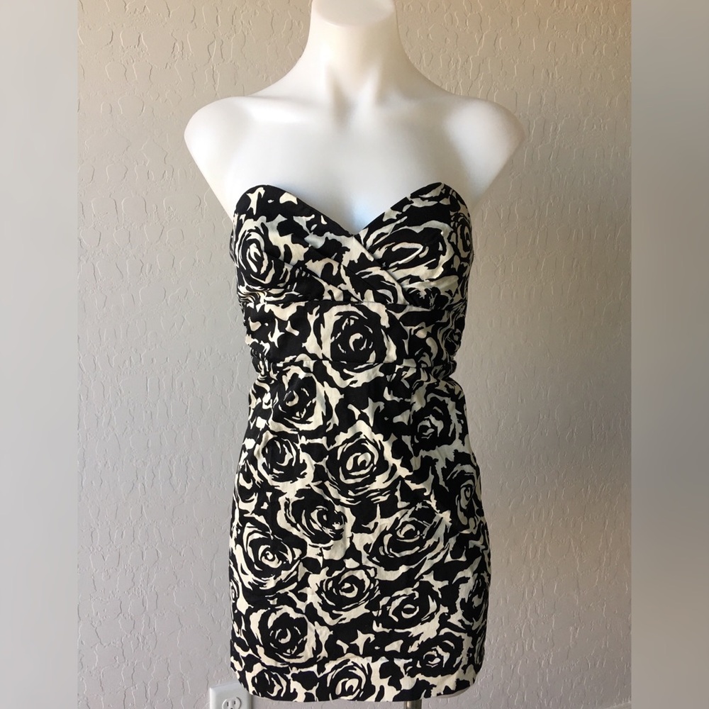 Forever 21--Black Floral Sweetheart Dress