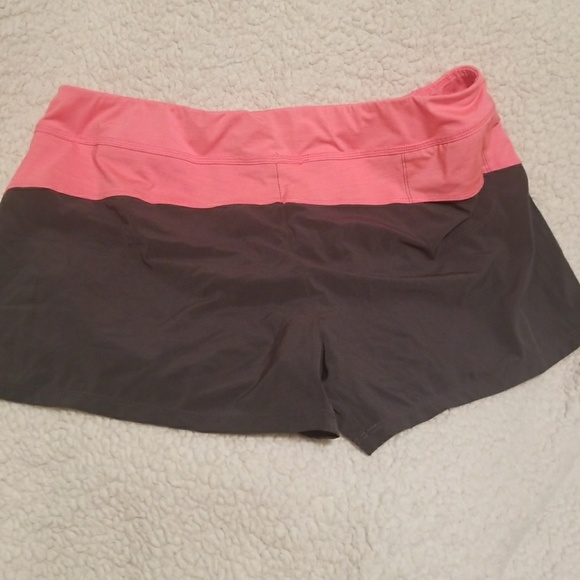 Brooks running shorts - Picture 3 of 3