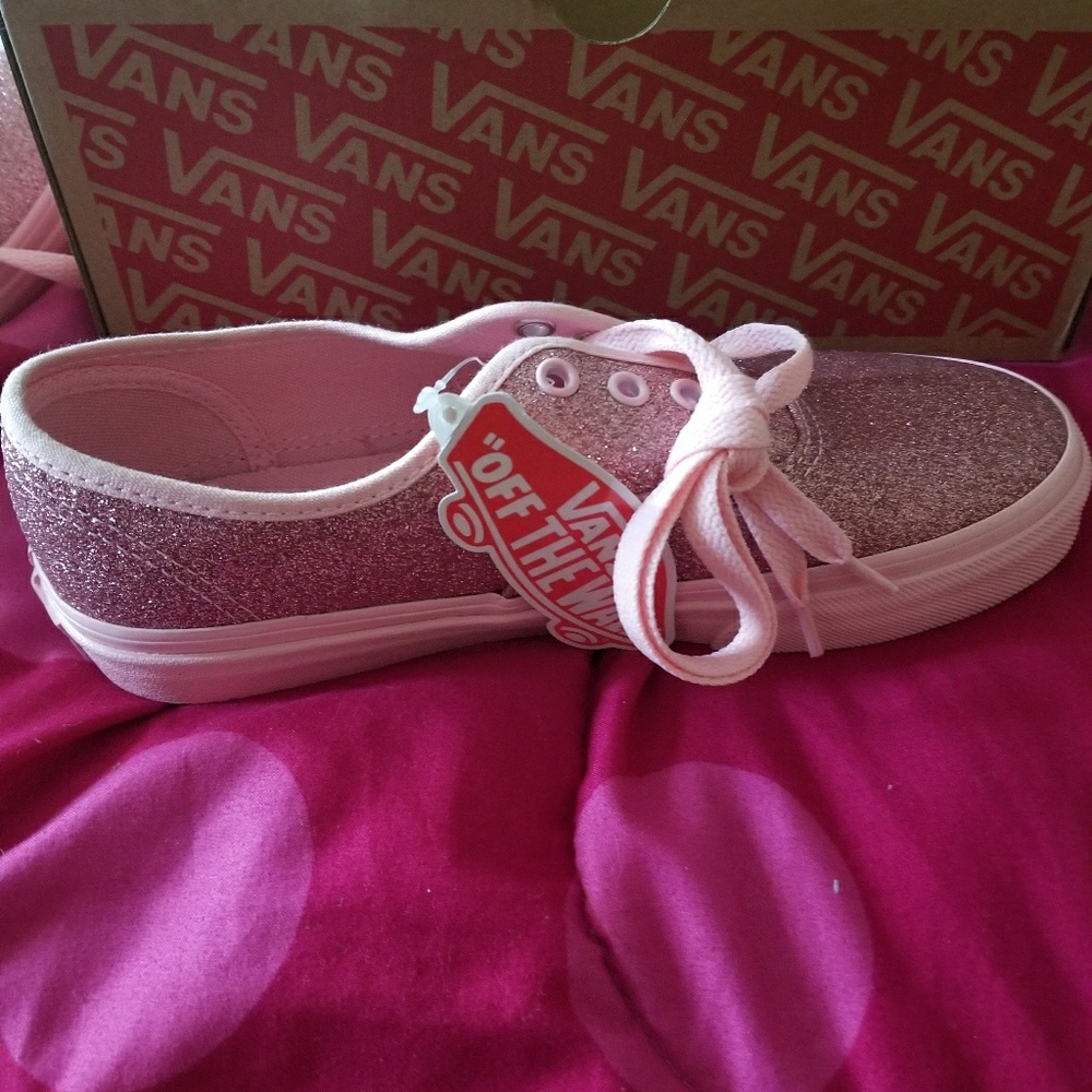 kids shoes size 4