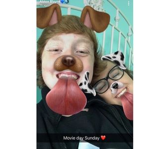 Meet your Posher, Carrie