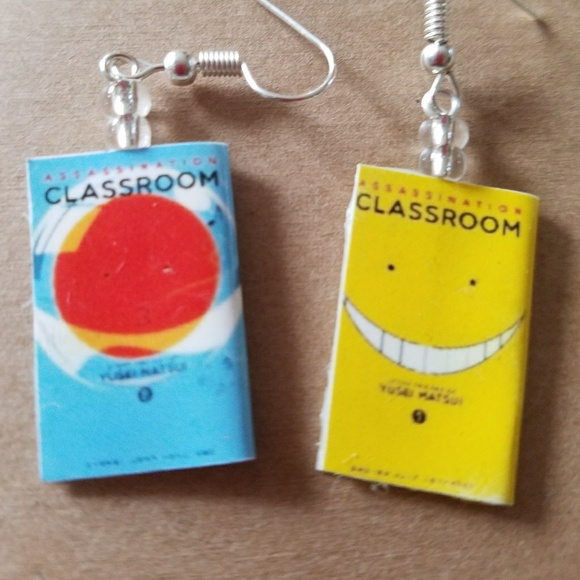Assassination Classroom earrings - Picture 1 of 2