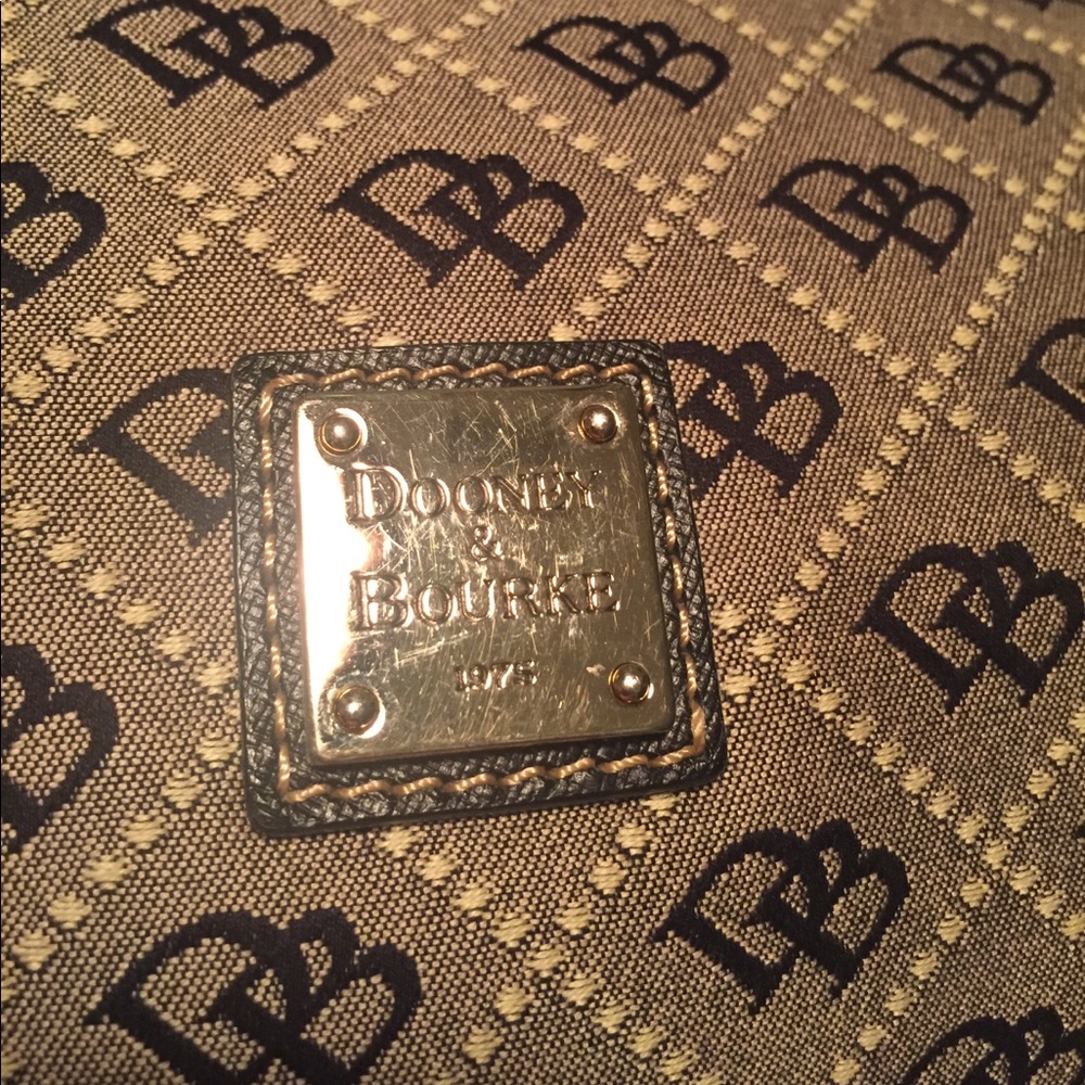 Dooney & Bourke shoulder bag - Picture 2 of 4